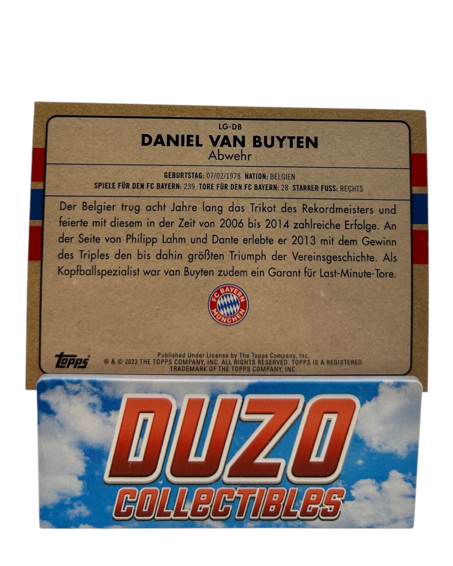 Daniel van Buyten Refractor 2023 FC Bayern Set No.LG-DB