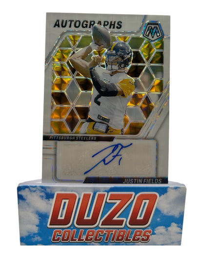 Justin Fields Auto White /25 2024 Panini Mosaic No.AM-JFS