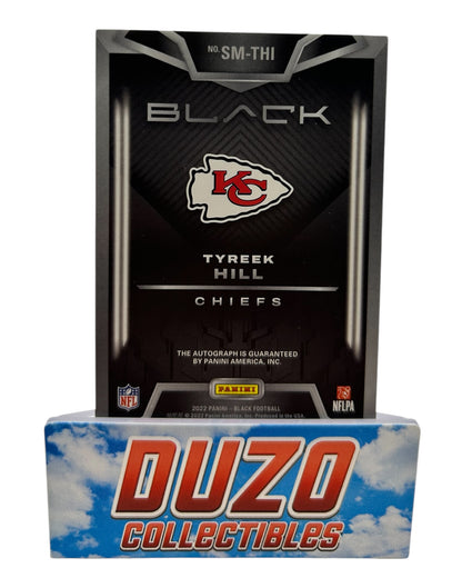 Tyreek Hill Smoke Show OnCard Auto /25 2022 Panini Black No.SM-THI