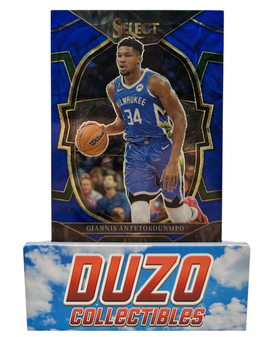 Giannis Antetokounmpo Blue /249 Concourse Panini 2022-2023 Select No.61